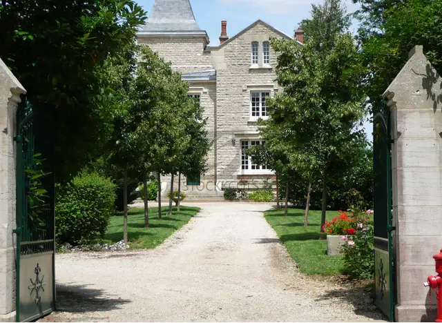 Rent a Chateau in burgundy France - 1/1